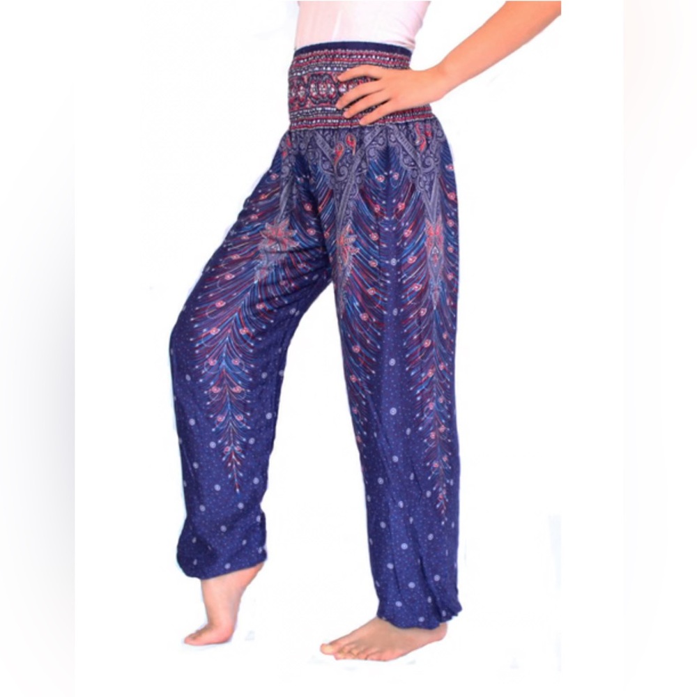 New Banjamath pants M Peacock Blue color